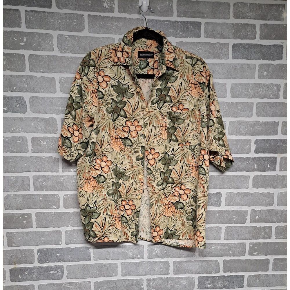 Vintage Y2K Expressions 100 % Silk Floral Short Sleeve Button‎ Down Size Large